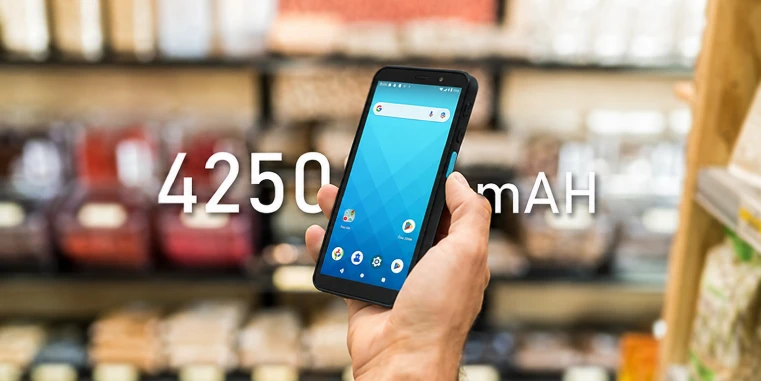 4,250mAh交換可能バッテリ